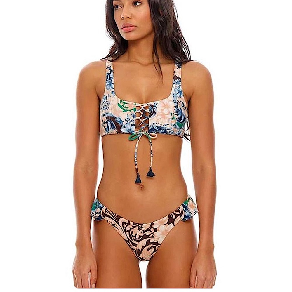 NEW WITHOUT TAGS agua bendita top size M